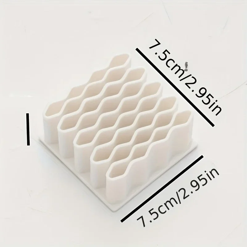 Silicone tube organiser with 32 slots