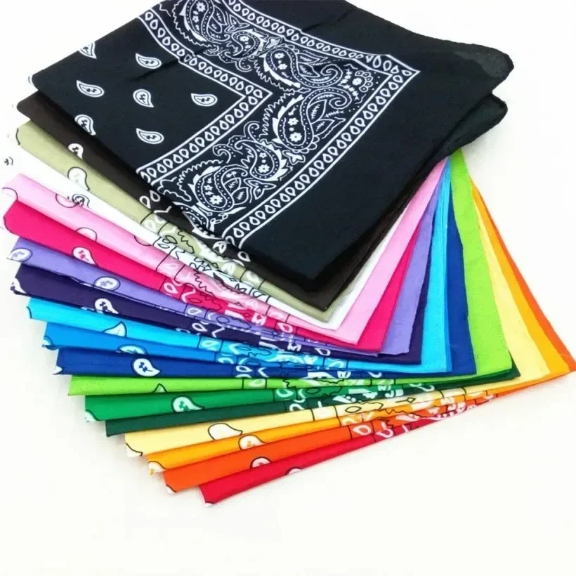 Paisley bandana, 55 cm square, single-sided print — representative supplier photograph