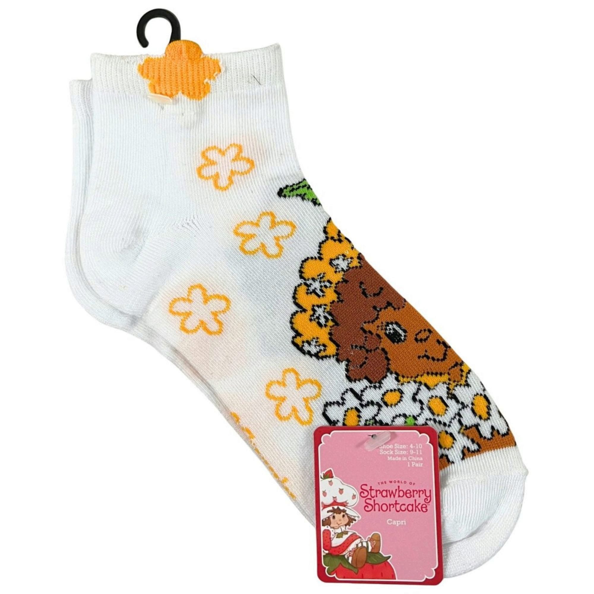 Bulk 30-Pack: Strawberry Shortcake Shorty Socks in White Size 9-11