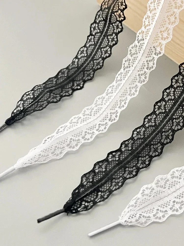 Wide lace-trim shoelaces for sneakers, one pair — representative supplier photograph
