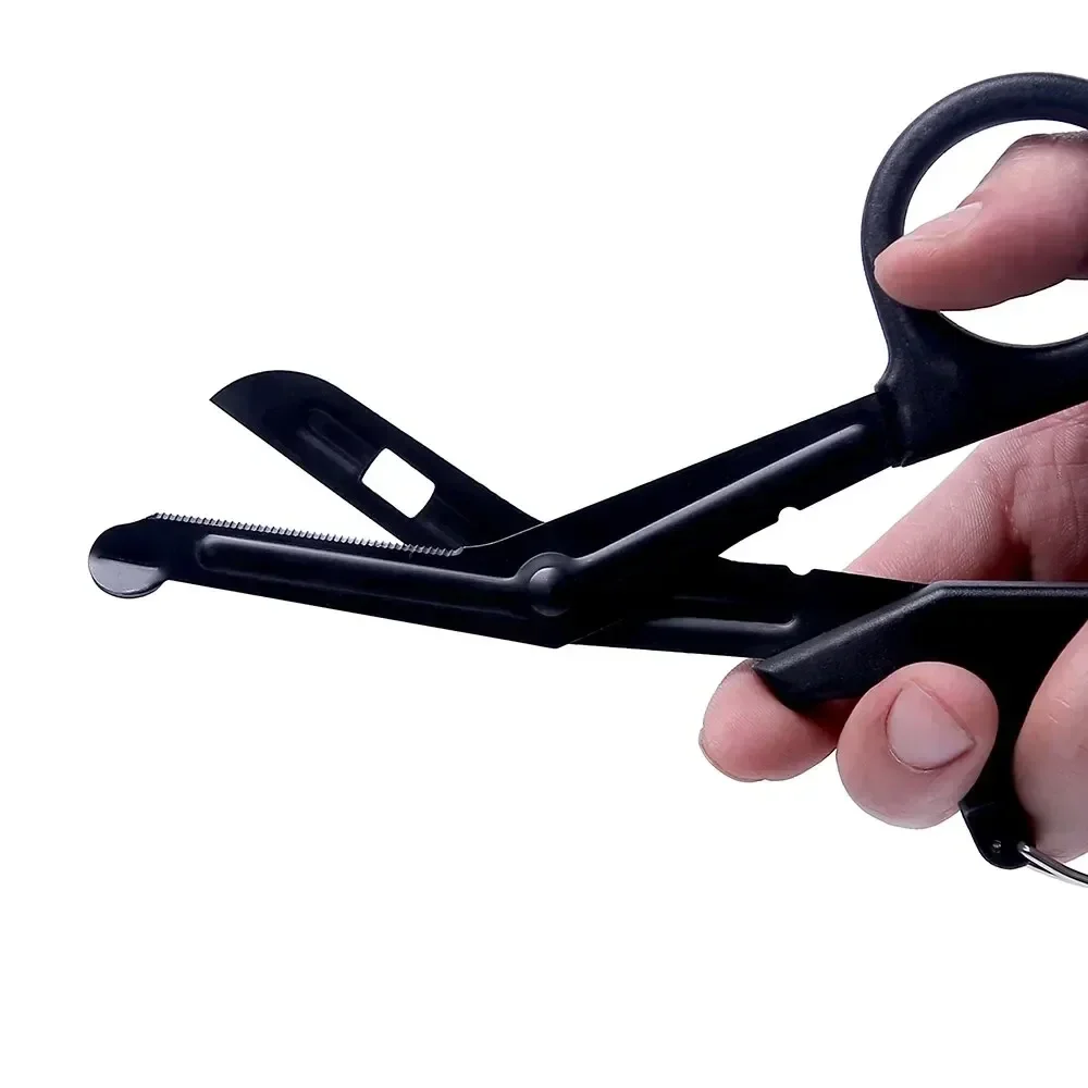 Utility shears with blunt safety tip, 15 or 18.5 cm — representative supplier photograph