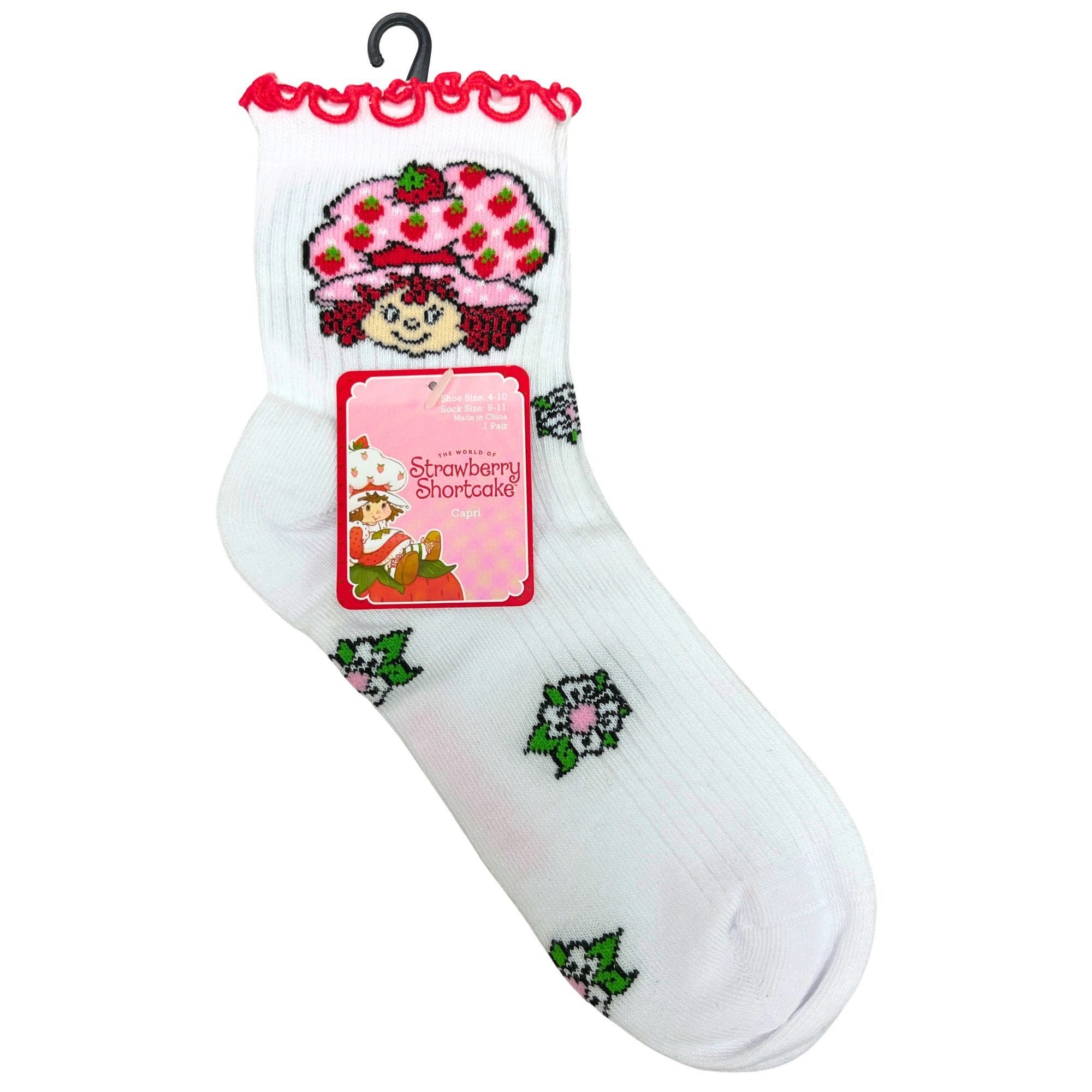 Bulk 30-Pack: Strawberry Shortcake Capri Socks in White Size 9-11
