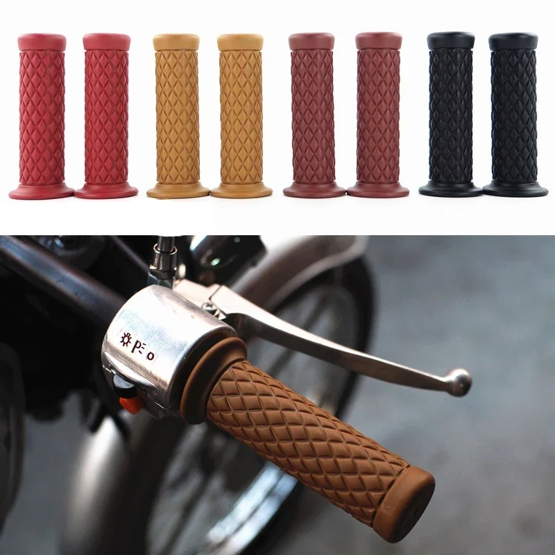 Vintage-style diamond-pattern handlebar grips, 22 mm, pair — representative supplier photograph