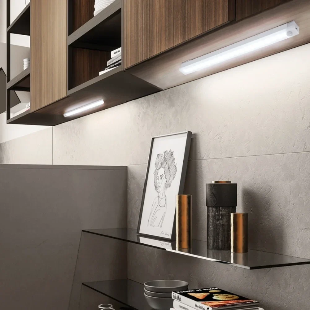 Rechargeable motion-sensor LED light bar, 10 to 50 cm