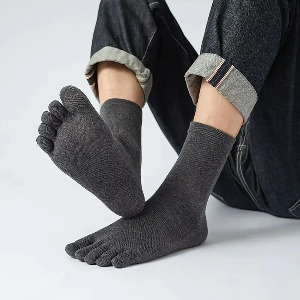 Five-toe crew socks, navy blue, 12 pairs, EU 38-45 — representative supplier photograph