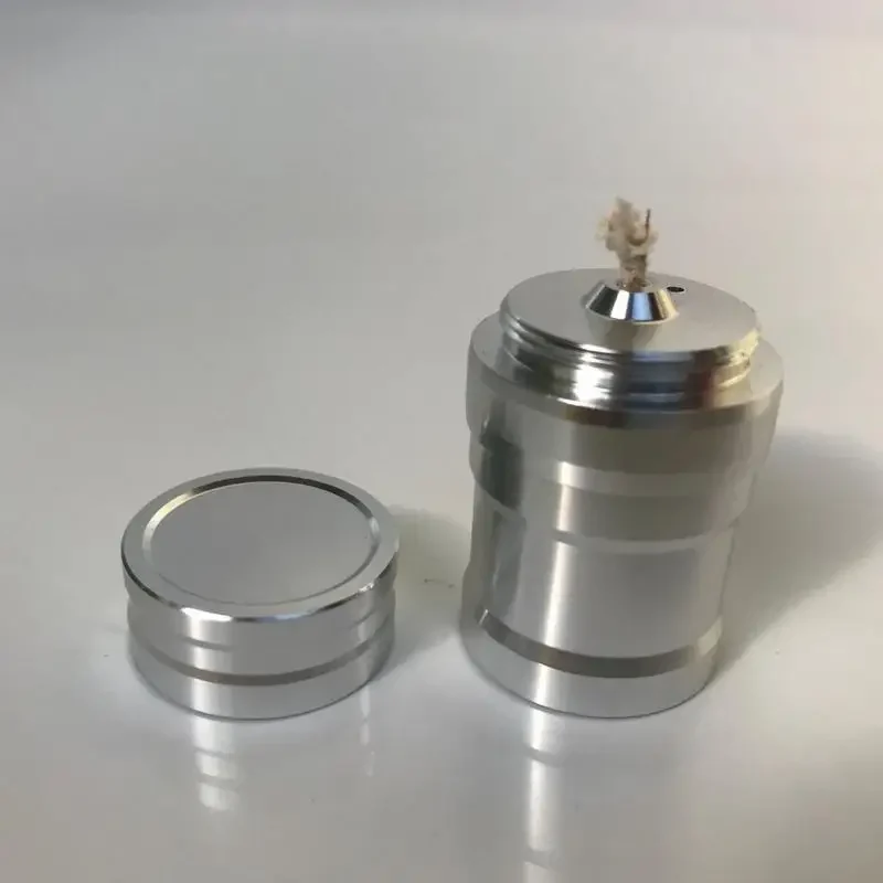 Mini aluminum wick lamp, 45 mm tall
