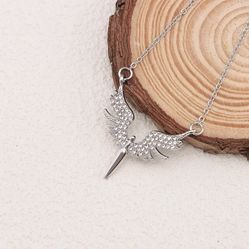 Angel wings pendant necklace, fashion jewelry — representative supplier photograph